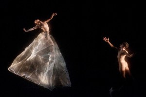 Cantica II, di Emiliano Pellisari, 2011, Secondo episodio della Trilogia sulla Divina Commedia di Emiliano Pellisari, Una creazione di Emiliano Pellicani presentata da Emiliano Pellisari con la collaborazione del Teatro Mancinelli di Orvieto, Danzatori: Annalisa Ammendola, Mariana Porceddu, Giulia Consoli, Gabriele Bruschi, Yari Molinari, Patrizio Di Diodato, Voci recitanti: Gianni Bonagura e Laura Amadei, Musiche: Repertorio classico e contemporaneo, Rielabolazione/mix Riccardo Magni, consulenti musicali Domenico Bulla, El Sander, Lorenzo Tozzi, Voci recitanti: Laura Amadei, Carla Ortenzi e Marion Chiris, Assistente coreografie: Mariana Porceddu, Costumi: Yari Molinari e Noemi Wilfsdorf, Disegno Luci: Filip Marocchi, Direttore scene: Luca Berettoni, foto di scena Serena Pea