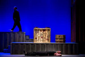 La Cativissima, Epopea di Toni Sartana, di Natalino Balasso, 2015, Una produzione Teatro Stabile del Veneto - Teatro Nazionale, Di: Natalino Balasso, Scene: Alberto Nonnato, Costumi: Lauretta Salvagnin, Luci: Paolo Pollo Rodighiero, Musiche originali de: “L’Orchestrina di Molto Agevole”, con: Natalino Balasso e con (in ordine alfabetico): Francesca Botti, Marta Dalla Via, Andrea Pennacchi, Silvia Piovan, Stefano Scandaletti, foto di scena Serena Pea