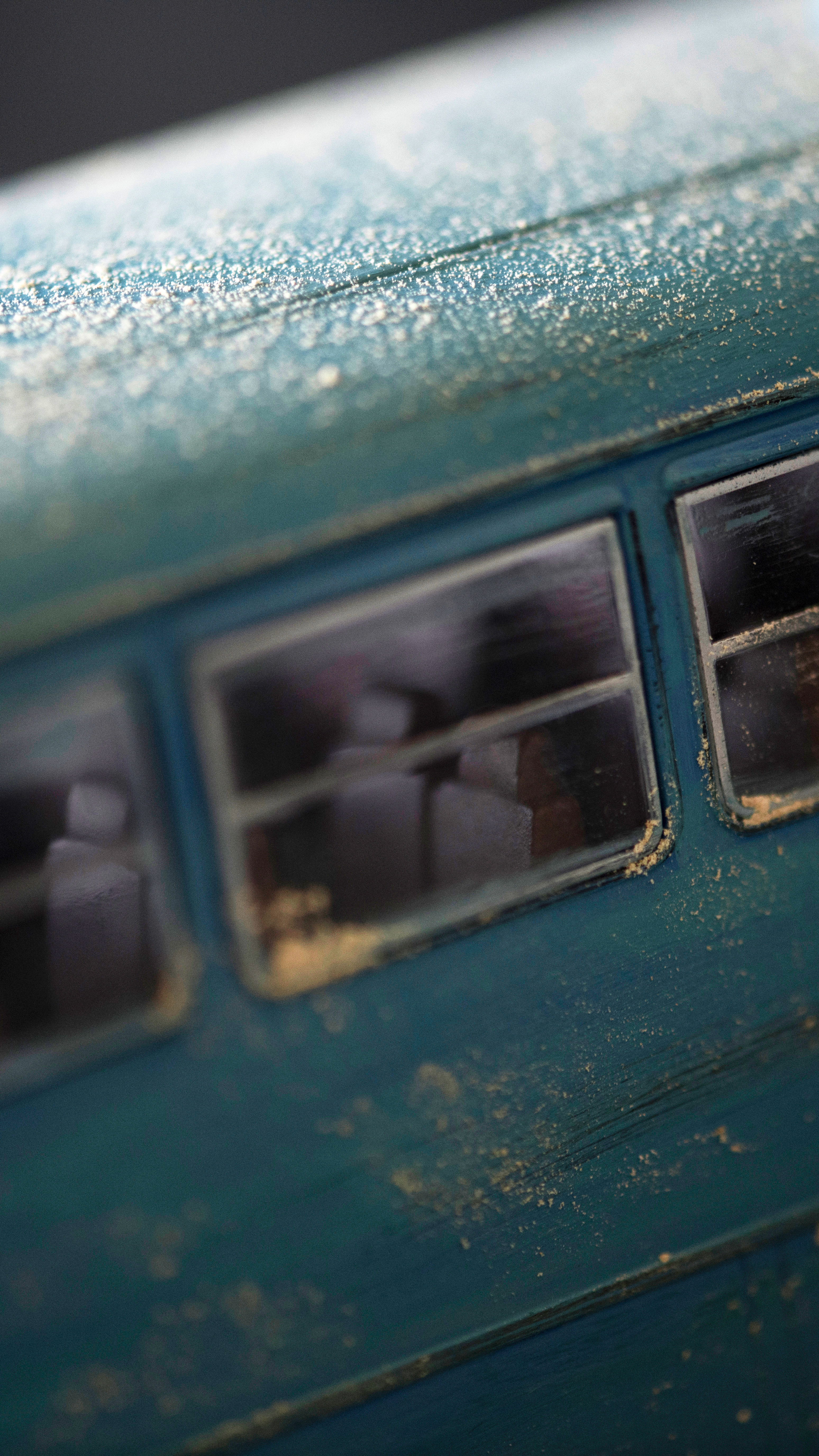 Serena Pea, Do You Need Any Help, Howphelia, video arte, miniature, staged photography, gender equality, giraffa, violenza di genere, tutorial, videotutorial, ricetta